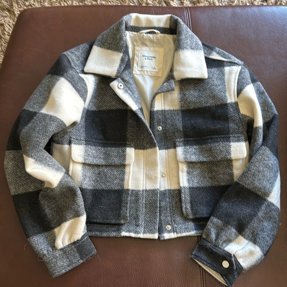 EUC Abercrombie & Fitch Black and White Plaid Bomber Jacket